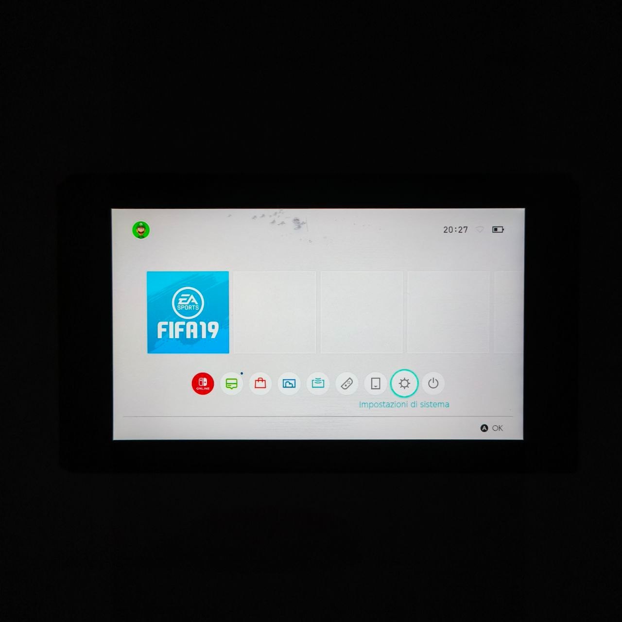 Nintendo Switch Console Solo Schermo con Accessori - Buono