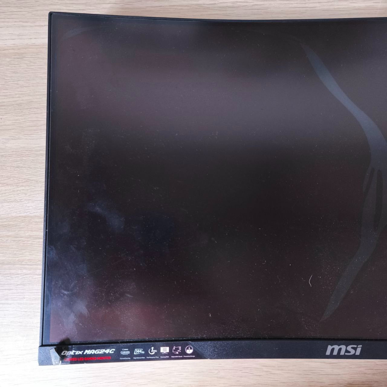 Curved Led Gaming Monitor Msi Optix MAG24C Schermo Rotto2