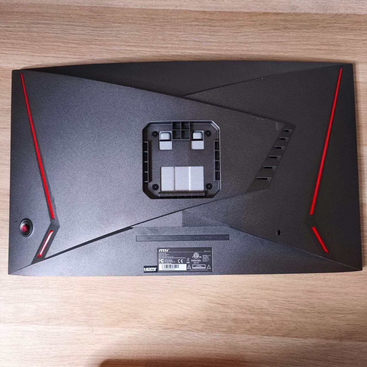 Curved Led Gaming Monitor Msi Optix MAG24C Schermo Rotto6